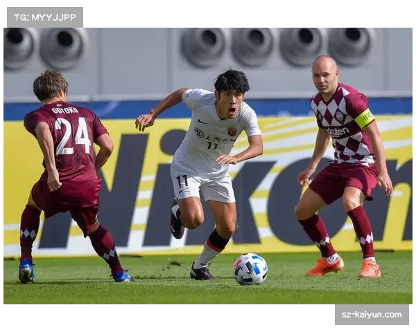 磐田喜悦球员染金发备战，力争成为球队闪耀之星